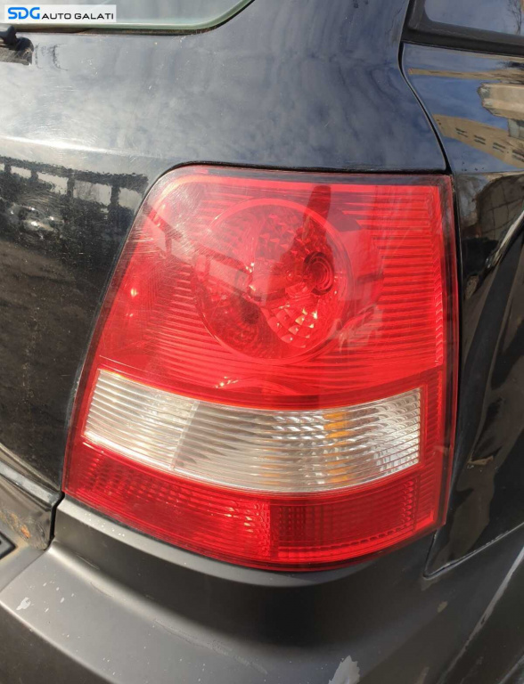 Tripla Stop Lampa Dreapta Kia Sorento 2002 - 2006 [C8151]