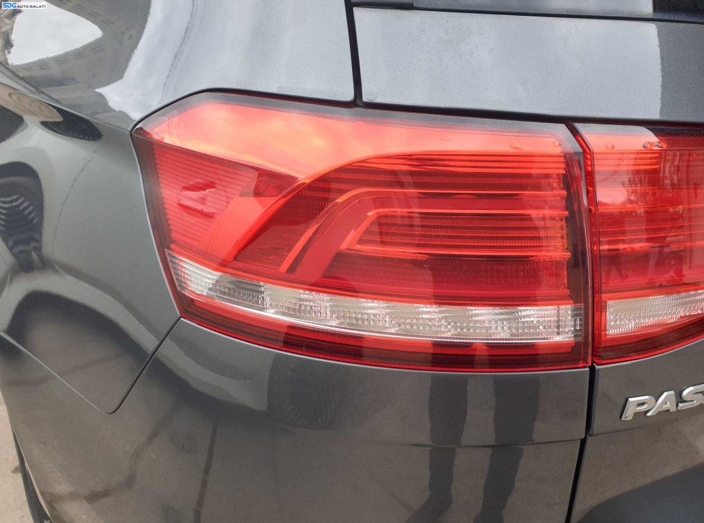 Tripla Stop Lampa Stanga de pe Aripa Caroserie Volkswagen Passat B8 Break Combi 2015 - 2020 [K4695]