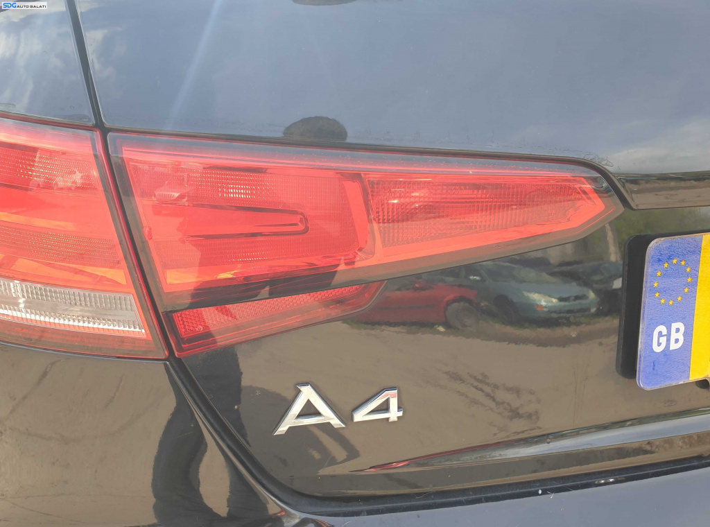 Tripla Stop Lampa Stanga de pe Haion Haion Portbagaj Audi A4 B9 Berlina Sedan NFL Non Facelift 2015 - 2019 [K4047]
