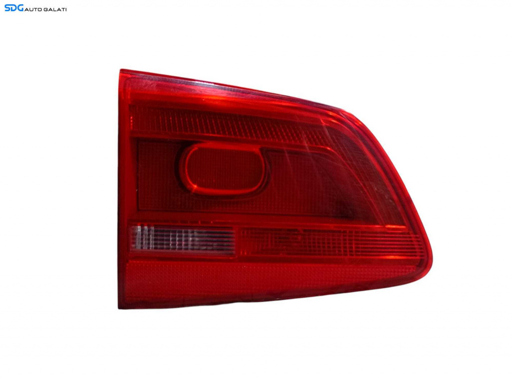 Tripla Stop Lampa Stanga de pe Haion Haion Portbagaj Volkswagen Touran 1T3 2010 - 2015 Cod 1T0945093A [LC0760]
