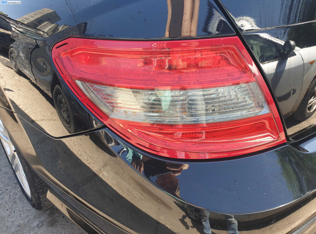 Tripla Stop Lampa Stanga Mercedes Clasa C Class W204 Sedan Berlina NFL Non Facelift 2007 - 2011 [K6215]