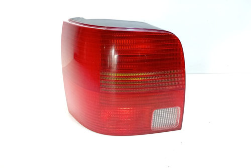 Tripla stop stanga spate 3B9945111F Volkswagen VW Passat B5 [1996 - 2000]
