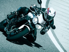 Triumph StreetTriple 2012 - un naked cu ochi de sarpe