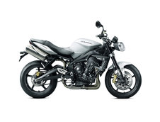 Triumph StreetTriple 2012 - un naked cu ochi de sarpe