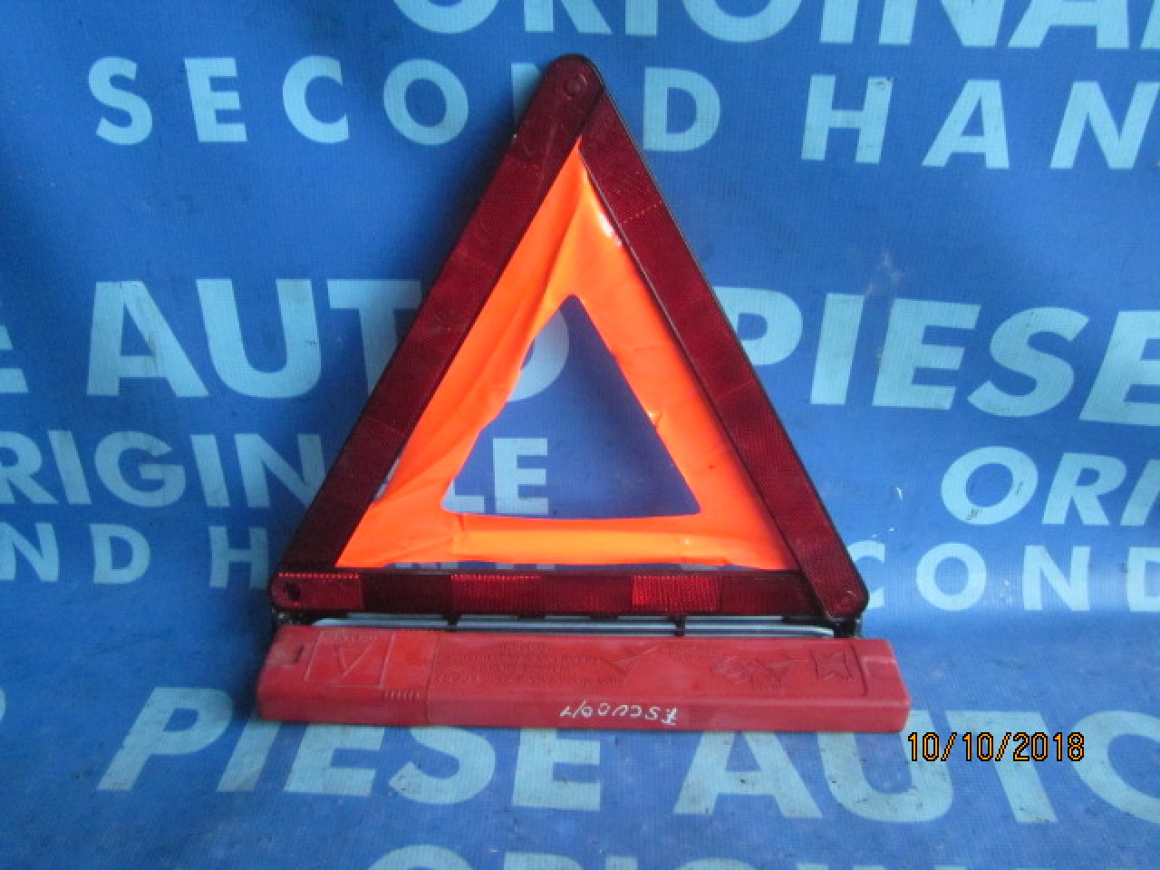 Triunghi Fiat Scudo