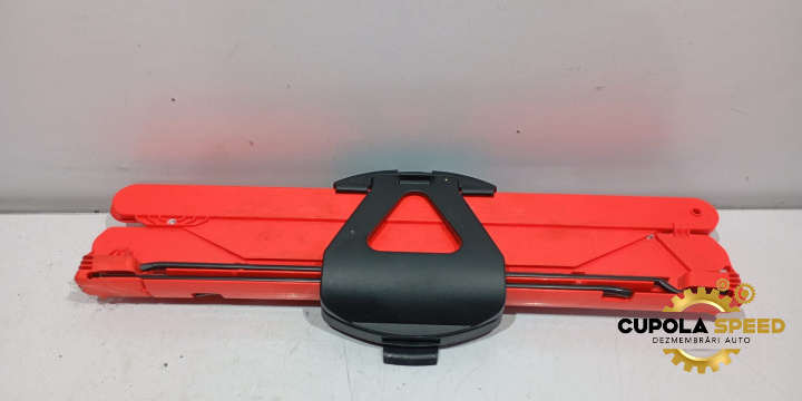 Triunghi reflectorizant A2048900197 Mercedes-Benz C-Class W204/S204 [2007 - 2012]