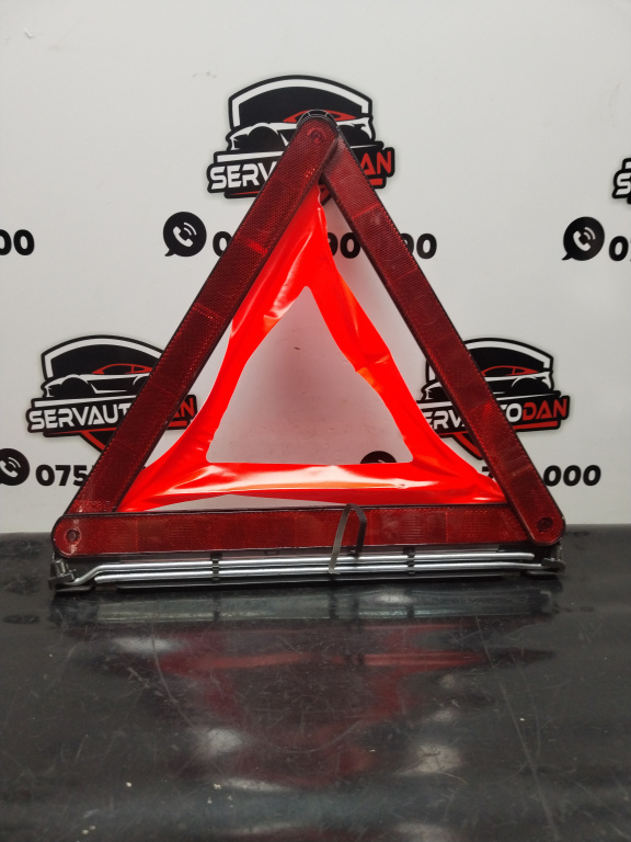 Triunghi reflectorizant BMW Seria 5 (2010-2017) [F11] 2.0 Motorina 2012, F11
