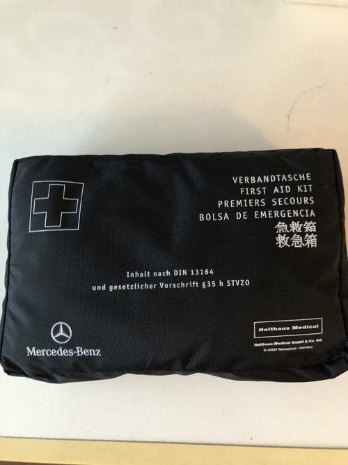 Trusa medica pentru Mercedes originala Valabilitate: 2026-12.