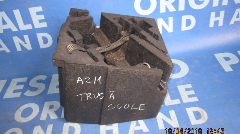 Trusa scule Audi A2; 8Z0012109