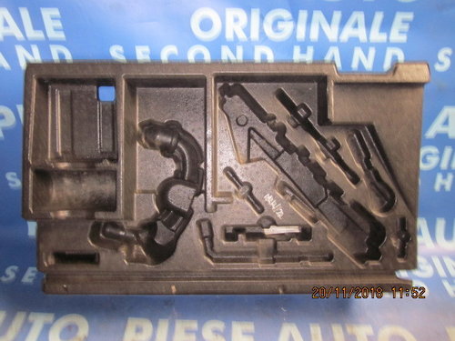 Trusa scule Mercedes M420 W164;  A1648460006