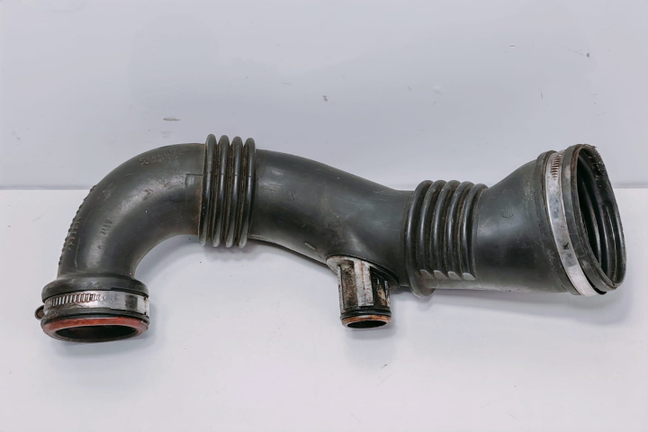 Tub admisie aer 1.6 d 9656953680A01 Citroen C4 [2004 - 2008]