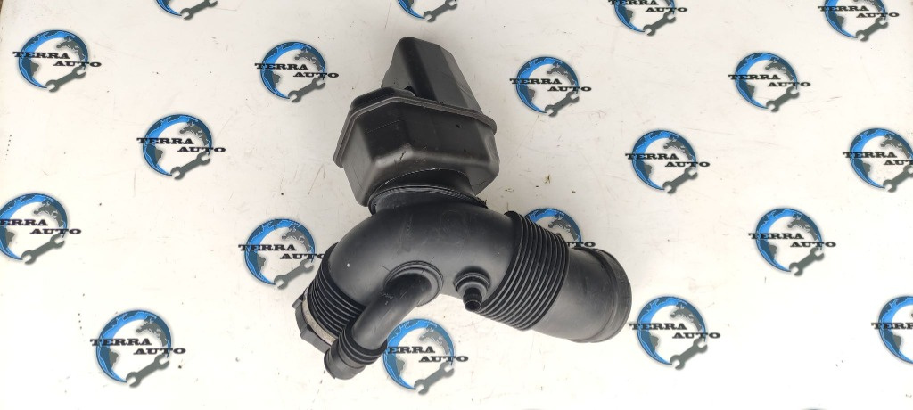 Tub admisie aer BMW Seria 5 (E60) 3.0 benzina cod: 7521034