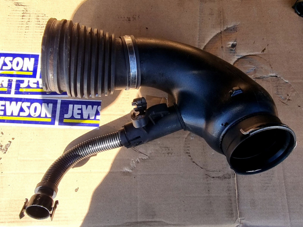Tub admisie aer Bmw X3 (E83) [Fabr 2003-