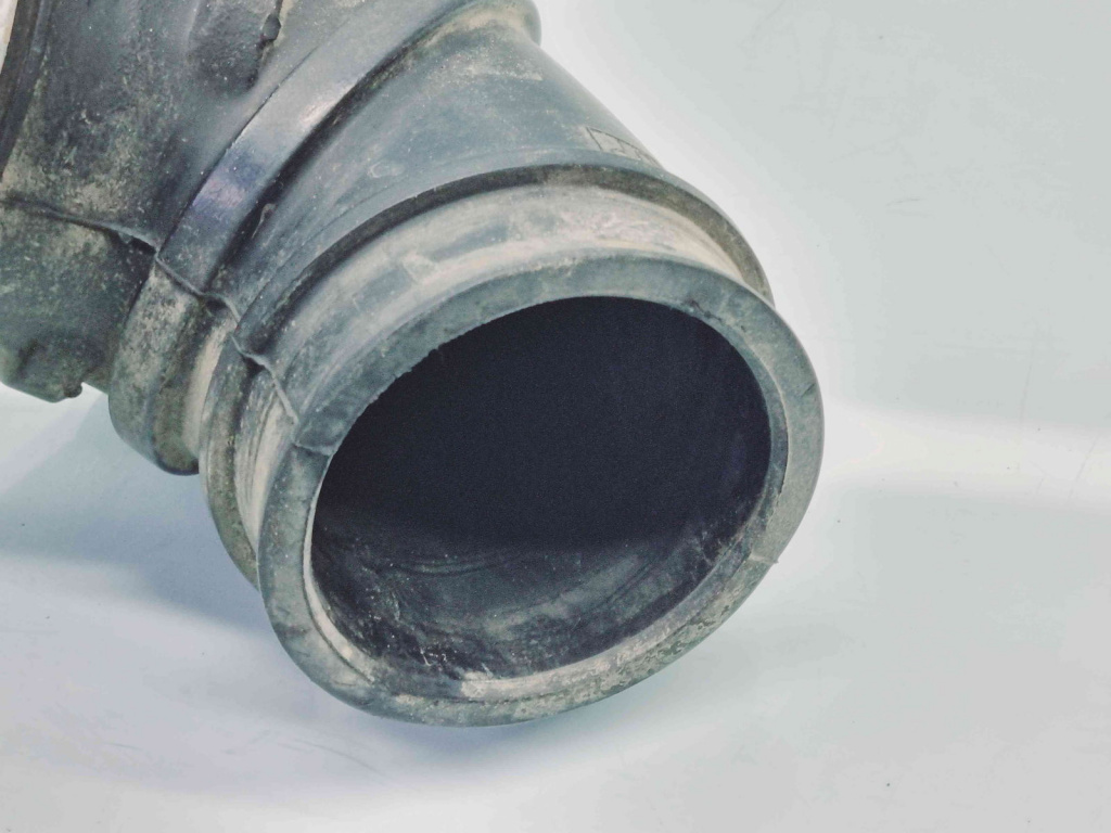 Tub admisie aer MITSUBISHI L200 Facelift [Fabr 2002-2006] MR373032 2.5 K74T 2.5 K74T 80KW / 109CP
