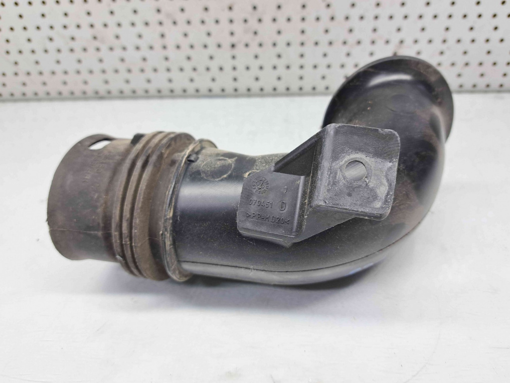 Tub admisie aer Peugeot 3008 [Fabr 2009-2016] 2.0 2015 9682360380
