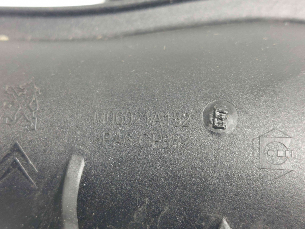 Tub admisie aer Peugeot 3008 [Fabr 2009-2016] M06021A152