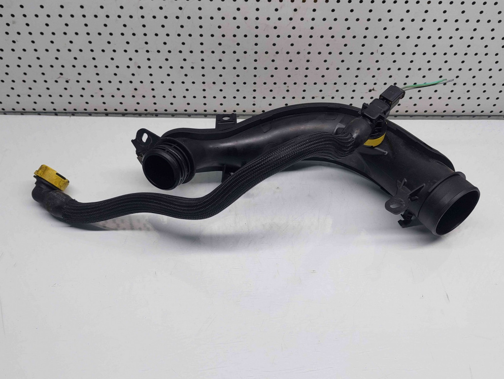 Tub admisie aer Peugeot 3008 [Fabr 2009-2016] M06021A152
