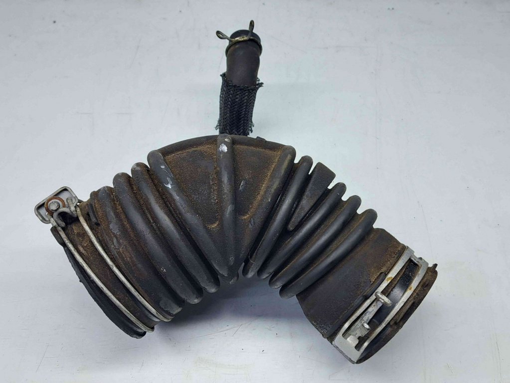 Tub admisie aer Toyota Rav 4 III (ACA3, ACE, ALA3, GSA3, ZSA3) [Fabr 2005-2013] OEM 2.2 80KW / 109CP