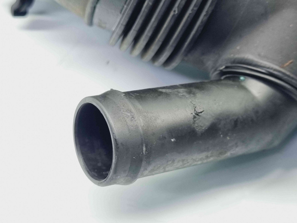 Tub admisie aer Volkswagen Passat B6 (3C2) [Fabr 2005-2010] 3C0129654P/AJ 2.0 TDI CFFB 103KW / 140CP