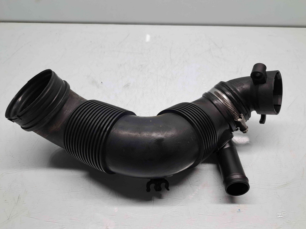 Tub admisie aer Volkswagen Passat B6 (3C2) [Fabr 2005-2010] 3C0129654M 1.6 TDI CAYB 66KW / 90CP