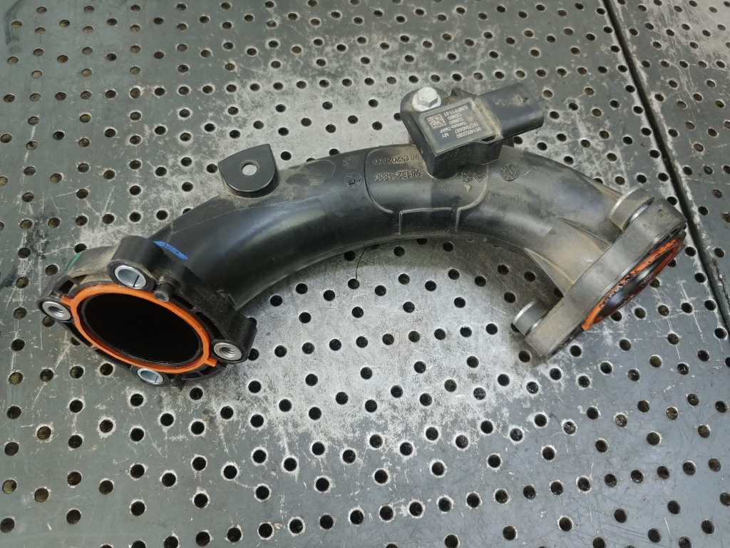 Tub admisie cu senzor 1.5 hdi yh01 peugeot 3008 expert opel vivaro c citroen jumper 9813294880 9814003580