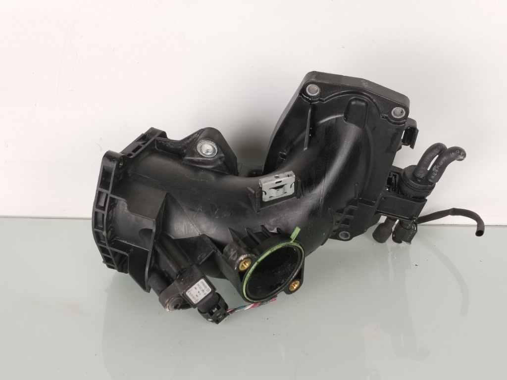 Tub admisie cu senzor Mercedes GLA X156 2.2CDI A6510901128