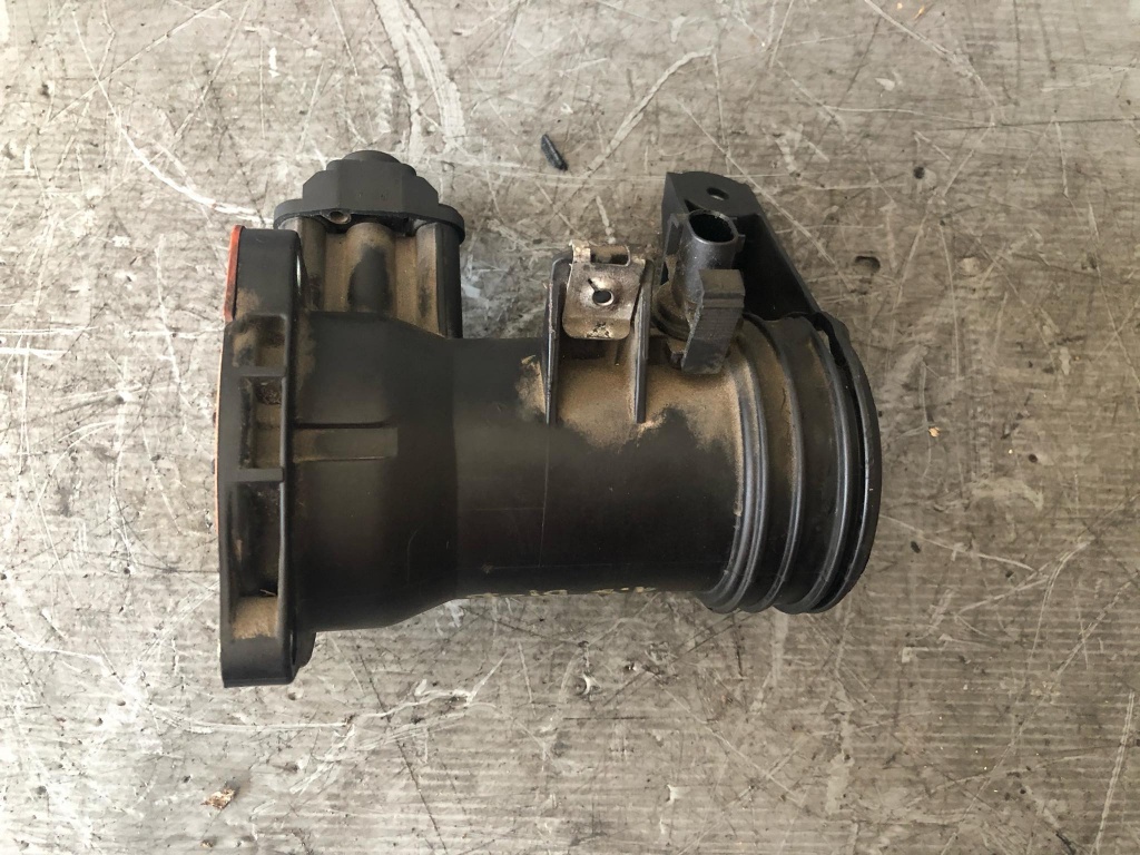 Tub admisie cu senzor mitsubishi colt 1.5 di-d a6400900107