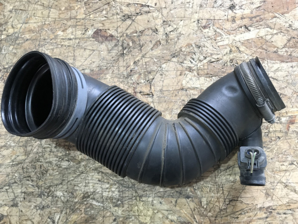 Tub aer B7 2.0TDI DSG combi 2012 (3C0129654AH)