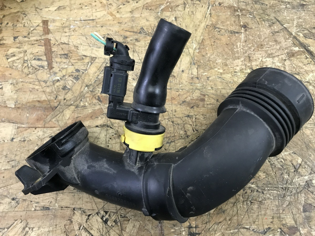 Tub aer turbo Peugeot 308 1.6 e~hdi 2012 sedan 2012 (9683725080)