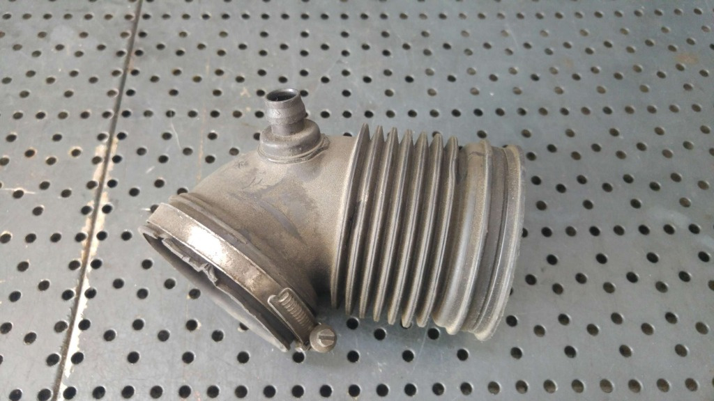 Tub furtun admisie aer 1.6 b bmw seria 1 e81 e87 1371752706806 4607127939