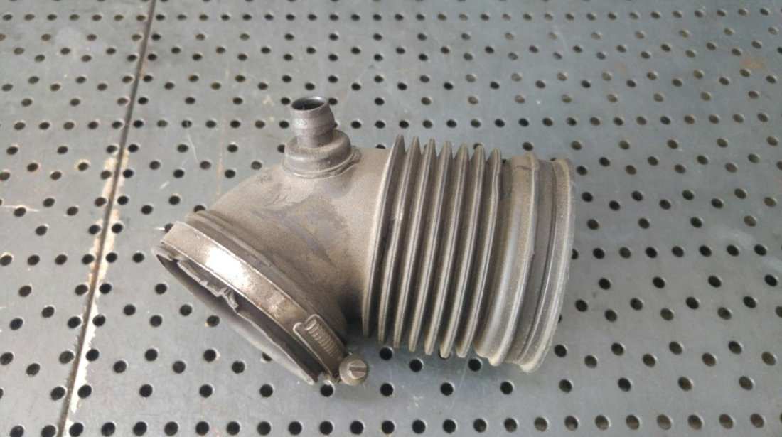 Tub furtun admisie aer 1.6 b bmw seria 1 e81 e87 1371752706806 4607127939