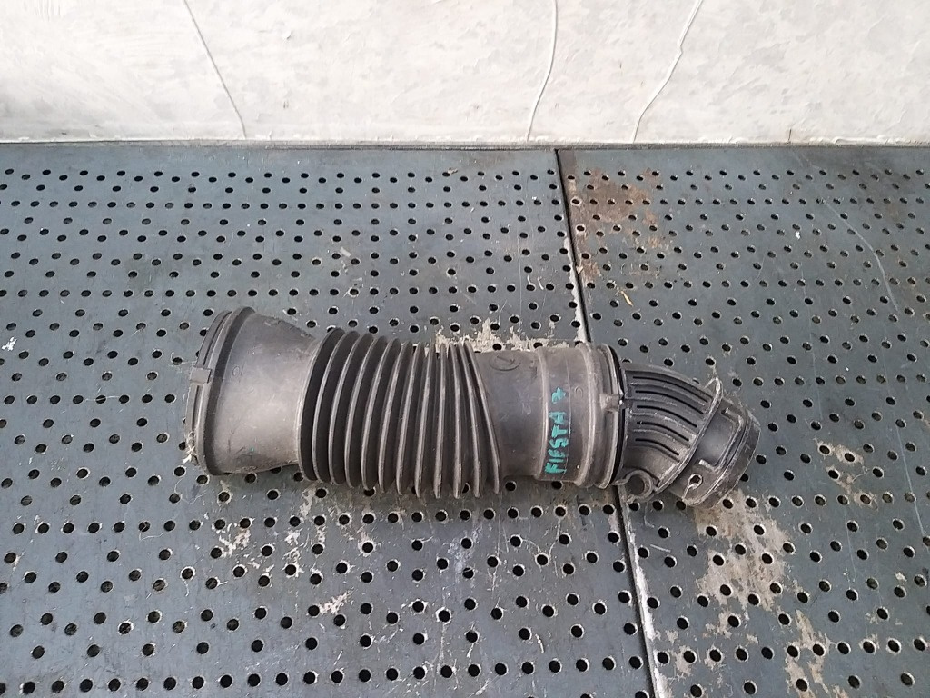 Tub furtun aer 1.4 d mazda 2 n04039b151