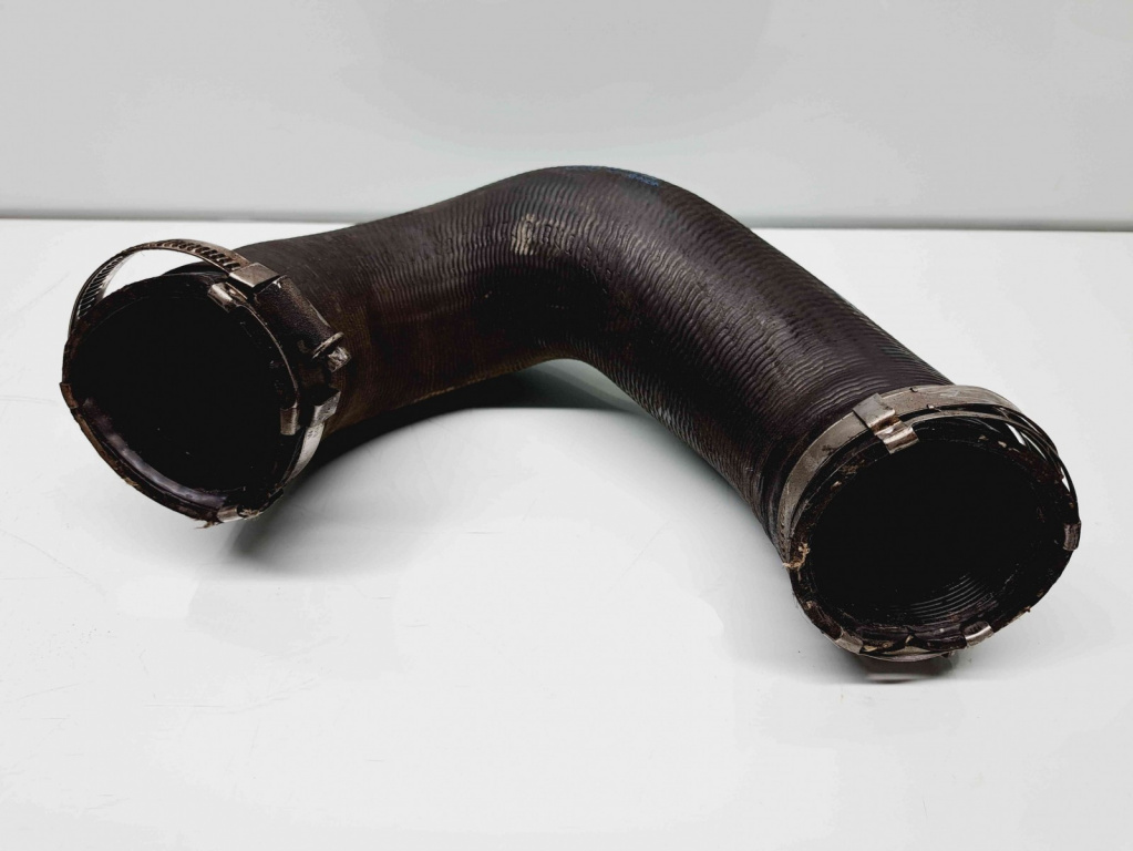 Tub intercooler Volkswagen Passat B7 (362) [Fabr 2010-2014] 7L6145972E 1.6 TDI CAYC 77KW / 105CP 1.6 TDI CAYC 77KW / 105CP