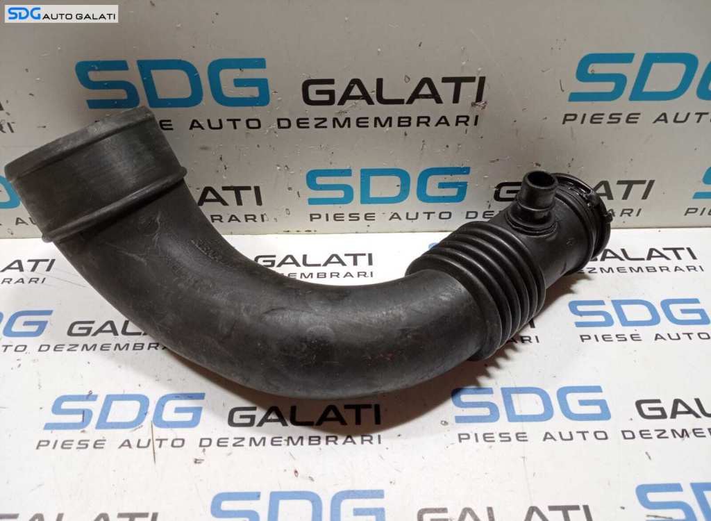 Tub Tubulatura Conducta Admisie Presiune Aer Intercooler Turbo Turbina Turbosuflanta Renault Megane 2 1.9 DCI 2002 - 2008 Cod 8200201615A [M5394]
