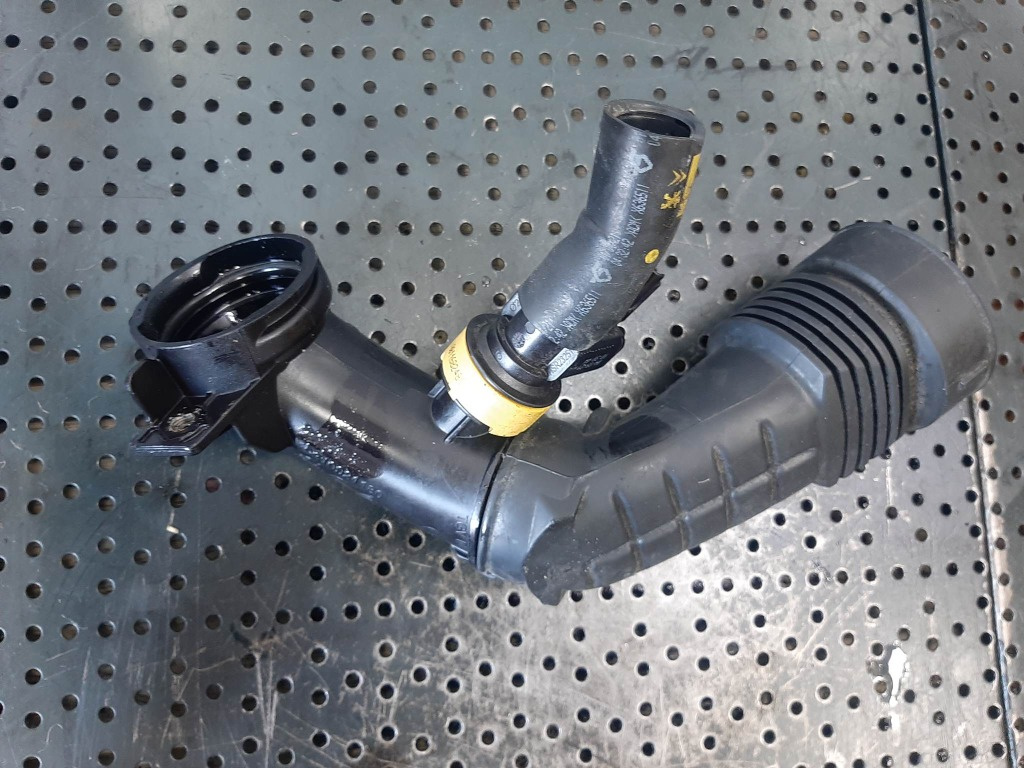 Tubulatura admisie 1.5 hdi yh01 peugeot 3008 9810921180