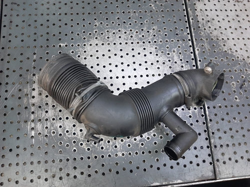 Tubulatura admisie 1.6 tdi cay vw polo 6r golf 6 skoda fabia 2 octavia 2 seat leon audi a3 8p 6r0129...