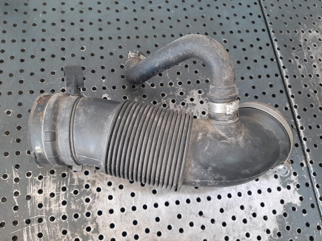Tubulatura admisie 1.6b alfa romeo 147 46741124