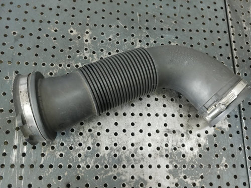 Tubulatura admisie 1.7cdti a17dtr opel astra j 13254633