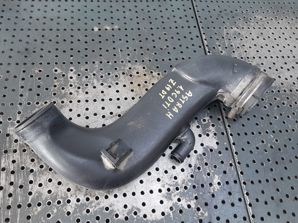 Tubulatura admisie 1.9 cdti z19dt opel zafira b astra h 55561910 329788454