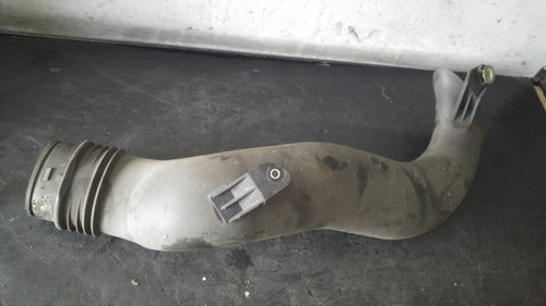 Tubulatura admisie 1.9 jtd alfa romeo 159 51782843