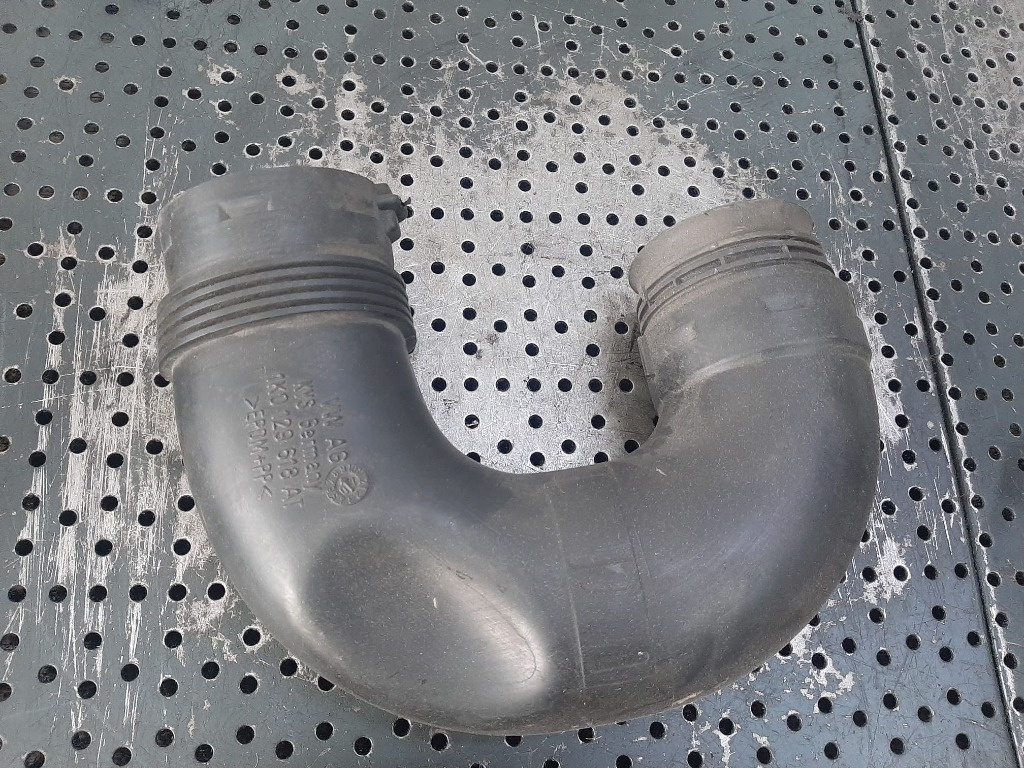 Tubulatura admisie 1.9 tdi vw golf 5 seat leon 1k0129618at