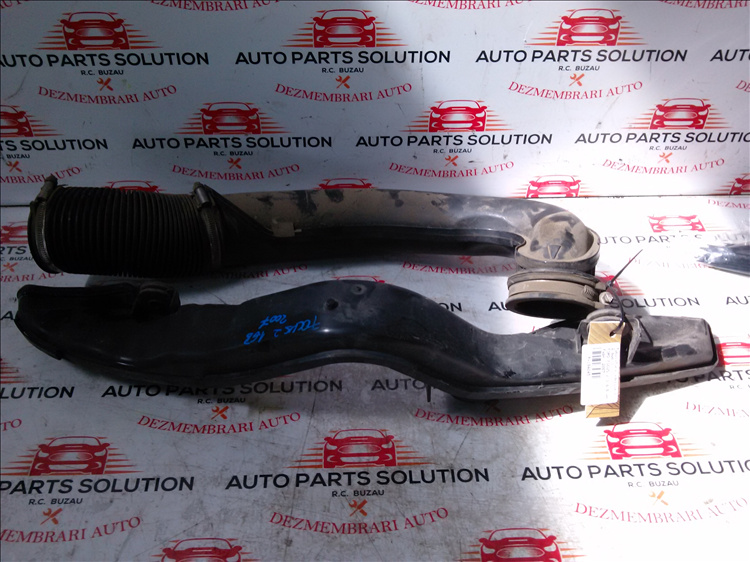 Tubulatura admisie ( 2 buc ) FORD FOCUS 2 1.6 B an fabr. 2007