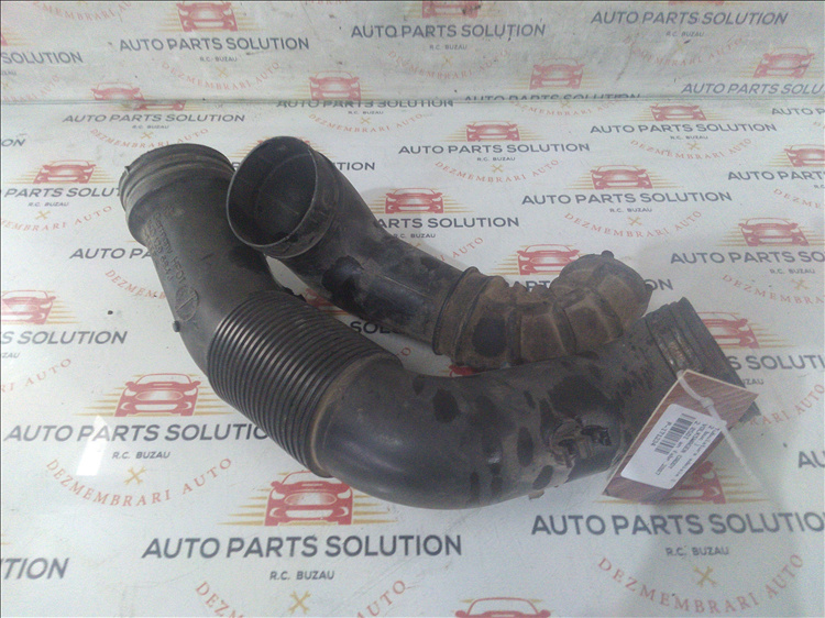 Tubulatura admisie ( 2 buc ) VOLKSWAGEN CADDY 2.0SDI an fabr.2007