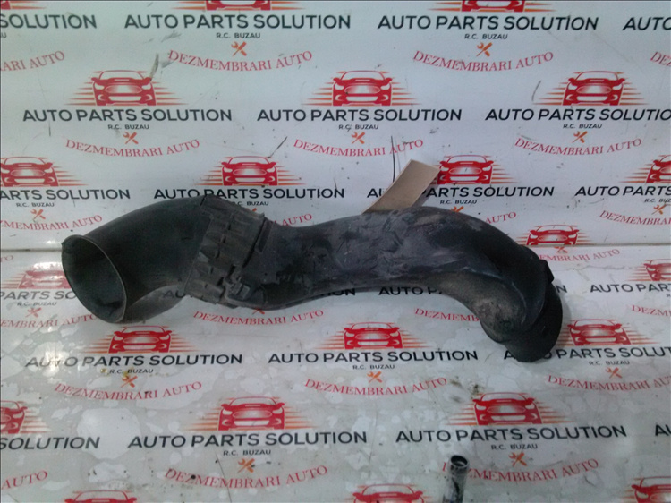 Tubulatura admisie 3.0 d VOLKSWAGEN TOUAREG an fabr. 2013
