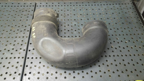 Tubulatura admisie aer 2.0 tdi audi a3 8p 1k0129618at