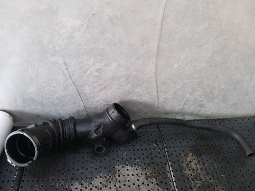 Tubulatura admisie aer 3.0 crd jeep grand cherokee 4 wk wk2 68088275ab 99401366a