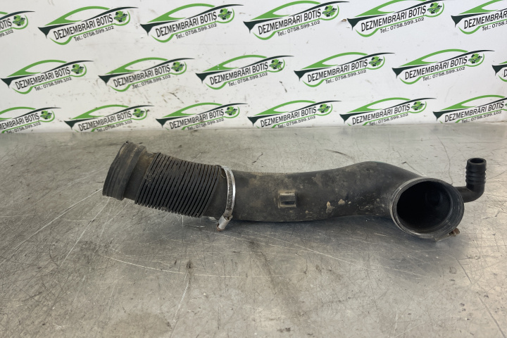 Tubulatura admisie aer furtun tub conducta GM93319133 / GM 93 319 133 Opel Meriva [2002 - 2006] Minivan 1.4 MT (90 hp)