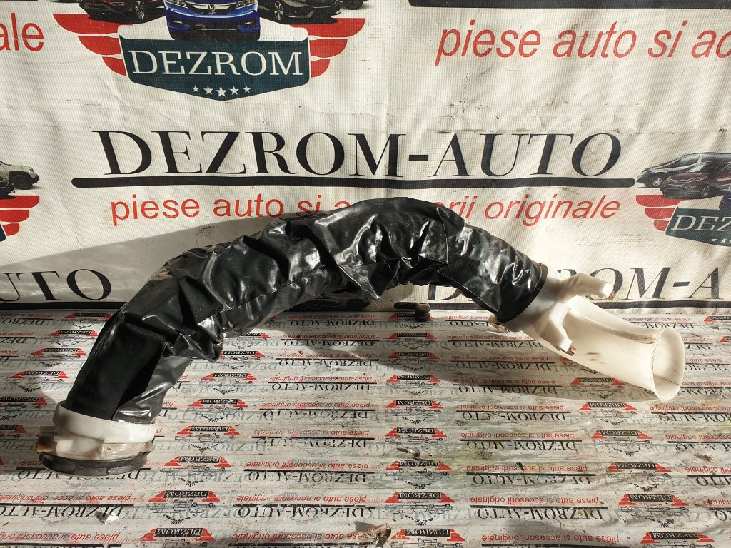 Tubulatura admisie aer PEUGEOT 607 2.7 HDi 24V 204 cai cod piesa : 9648724180