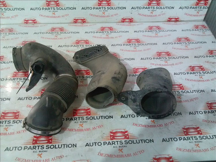 Tubulatura admisie BMW E 60 2.0 D an fabr. 2009