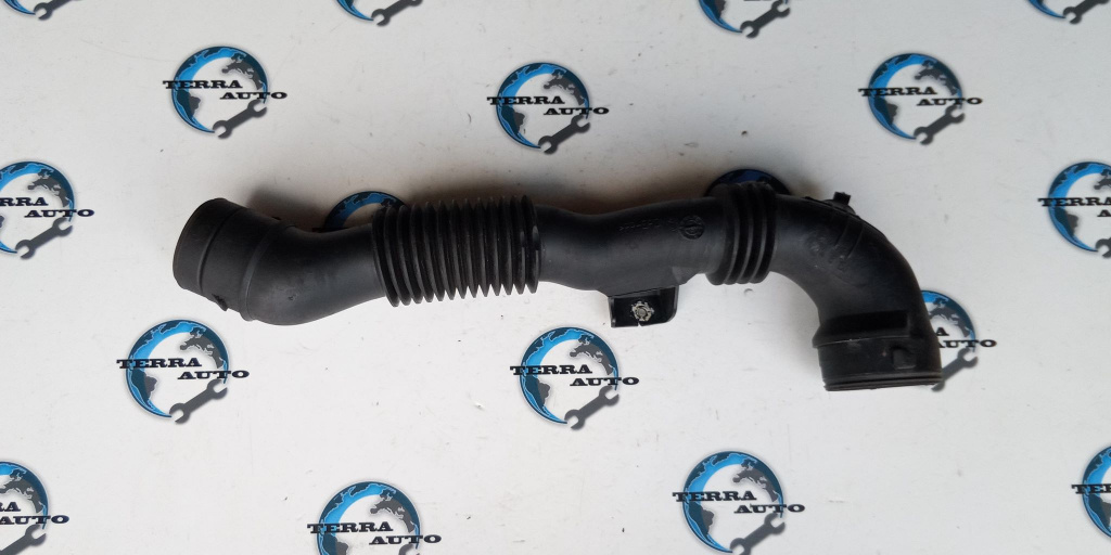 Tubulatura admisie Citroen C3 II 1.4 16V 70 KW 95 CP cod motor EP3